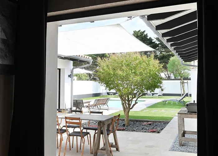 Maison Spacieuse Ile De Ré Avec Piscine Et Parking Privé - Fr-1-434-118